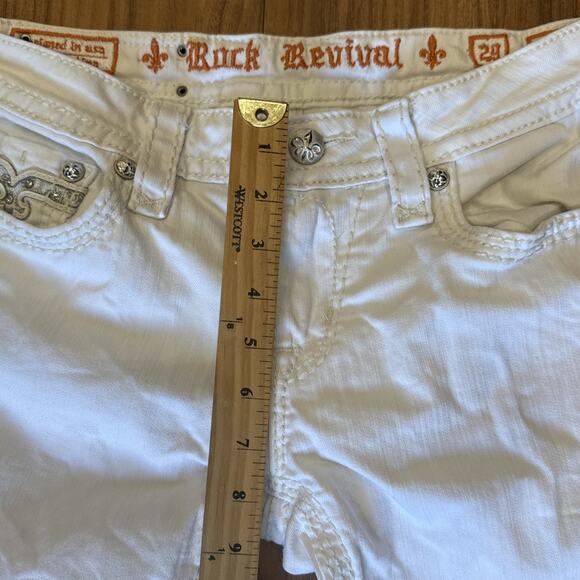 Rock Revival Women’s Katie Rhinestone White Size 29 Stretch Capri Jeans -FLAW- - Picture 8 of 9